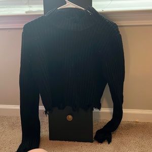 Love tree size S, high neck sweater distressed